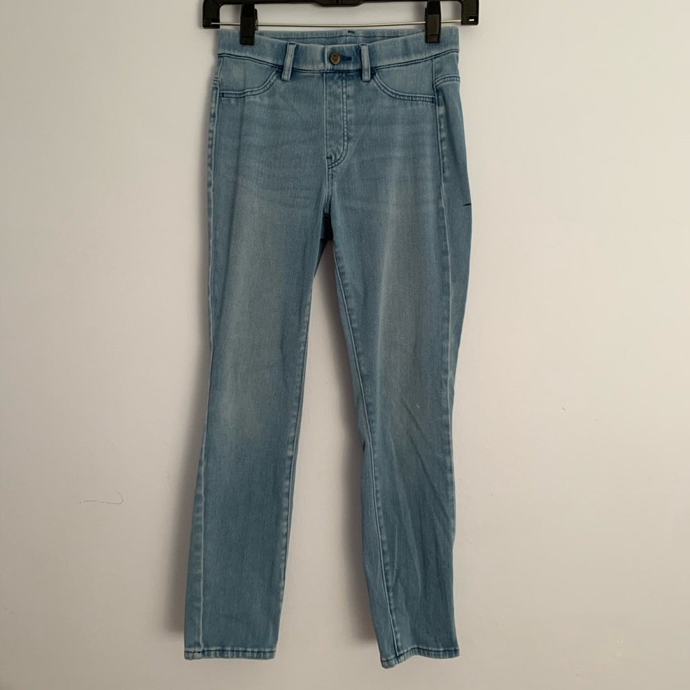 Light Uniqlo Jeans